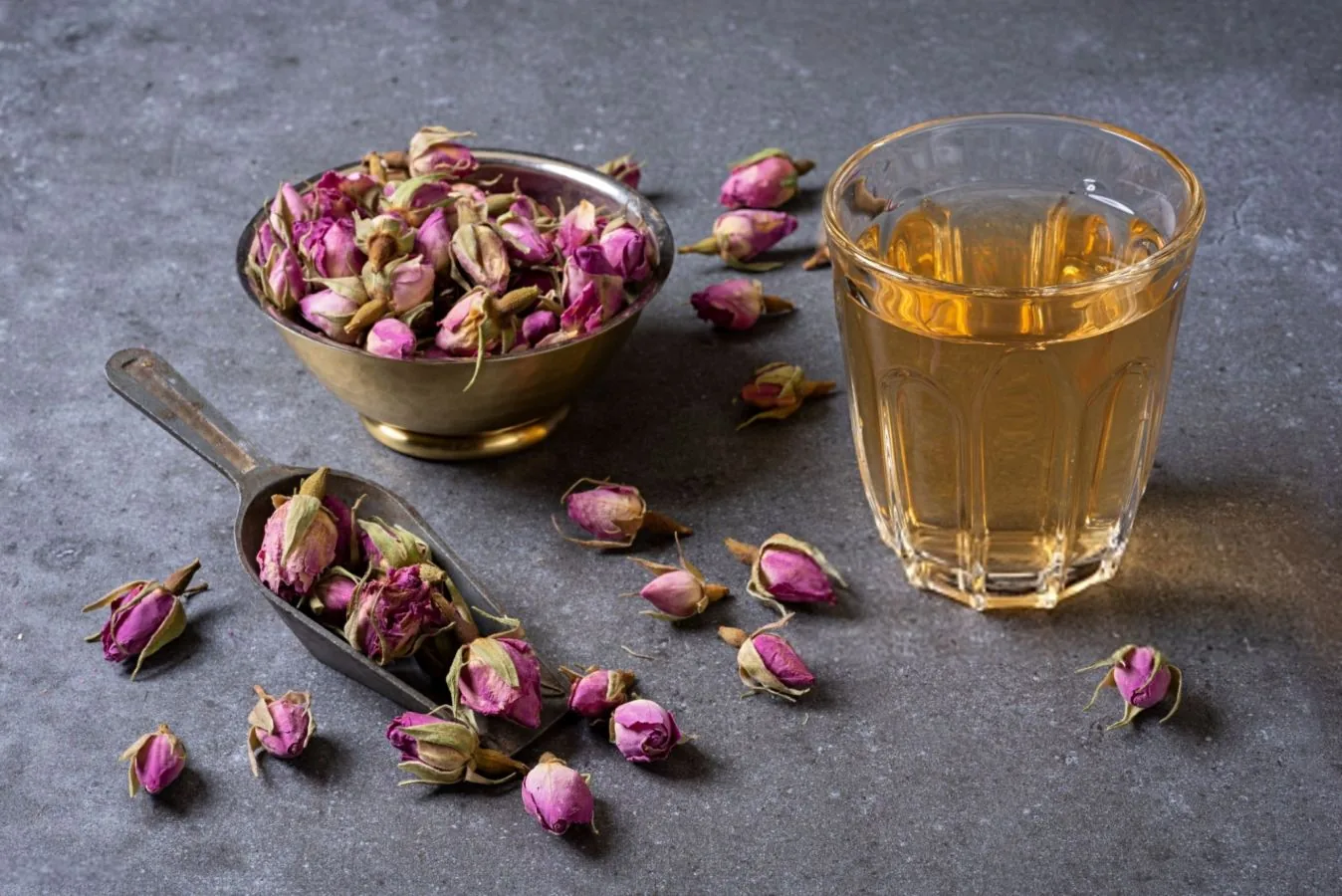 گل محمدی و کبد چرب